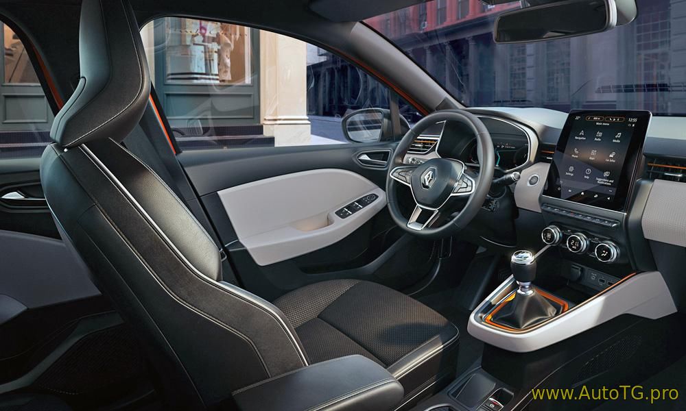 Новый Renault Clio: интерьер люка пятого поколения